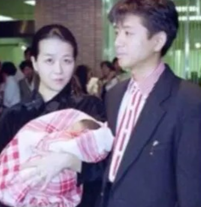 奥さんの顔が話題の理由