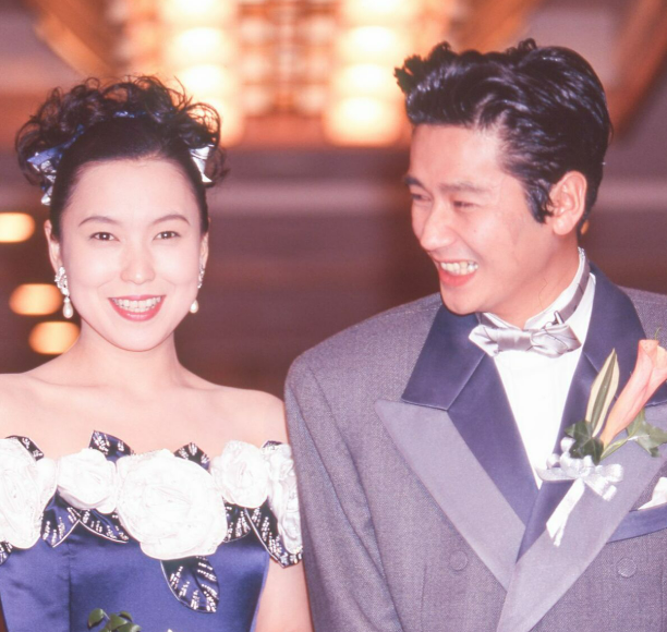 奥さんの顔が分かる写真は?妻の画像は誤情報に注意