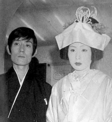 奥さんは松沢紀子！写真が少ない理由