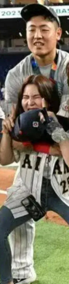 嫁のプロフィールと馴れ初めを紹介